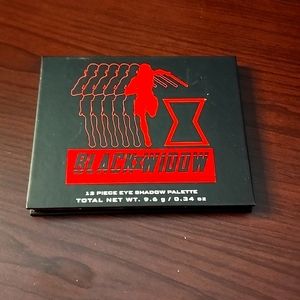 12 piece Black Widow eye shadow pallete